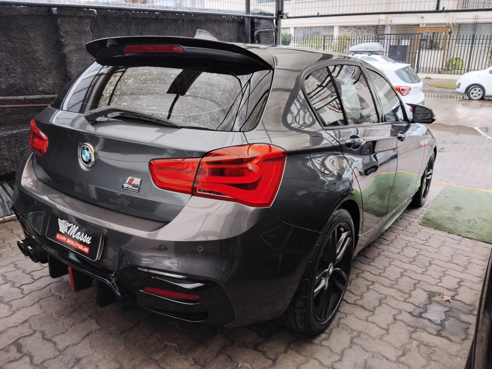 BMW 120I — foto 22 de 25
