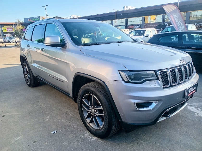 Jeep Grand Cherokee Ltd — foto 2 de 14