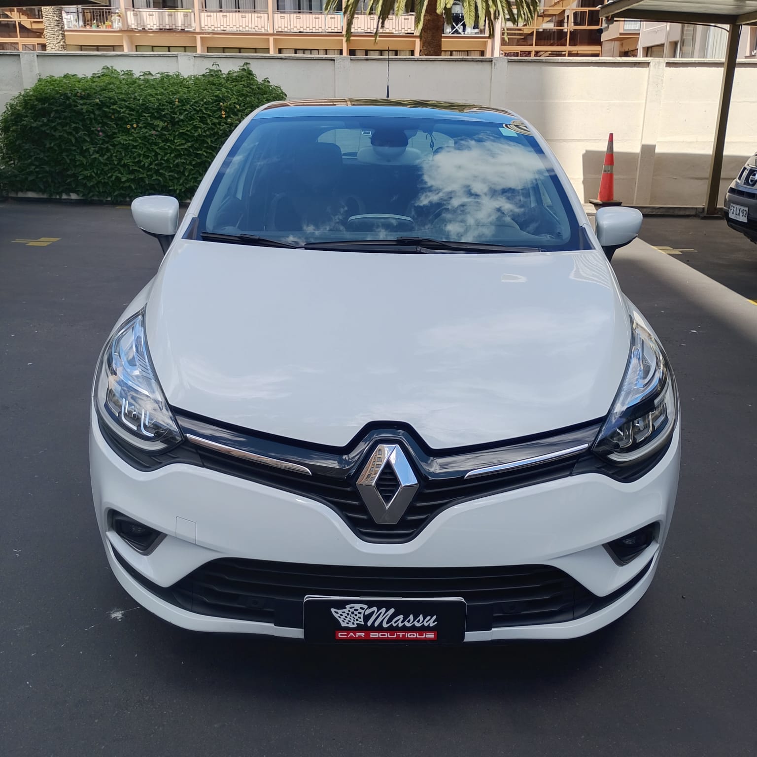 Renault Clio Iv Dynamique — foto 8 de 16