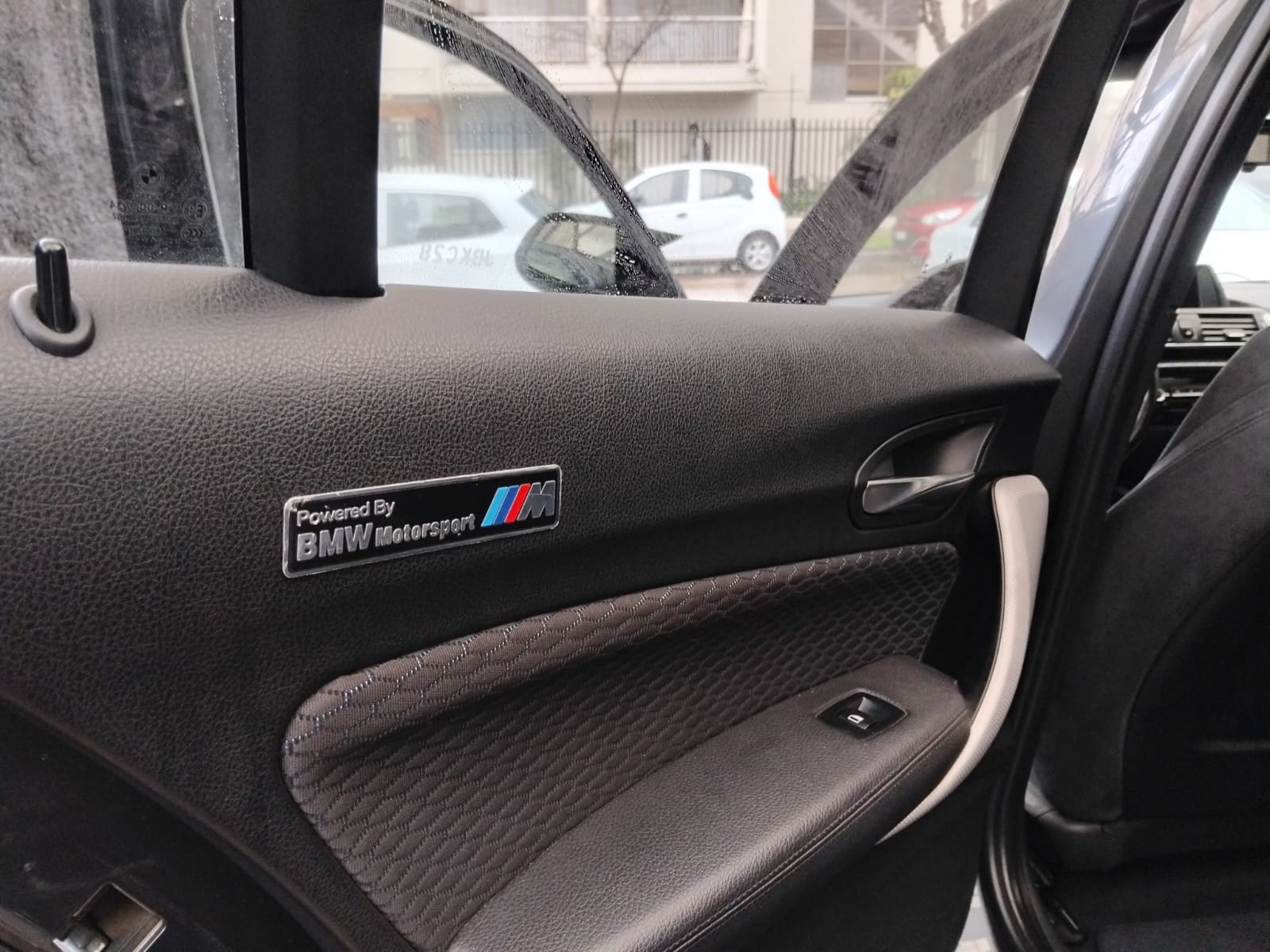 BMW 120I — foto 10 de 25