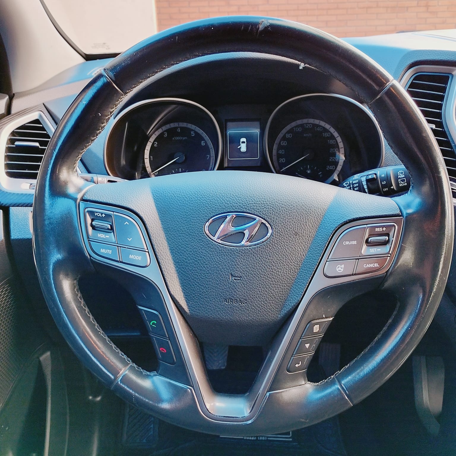Hyundai Santa Fe — foto 14 de 15
