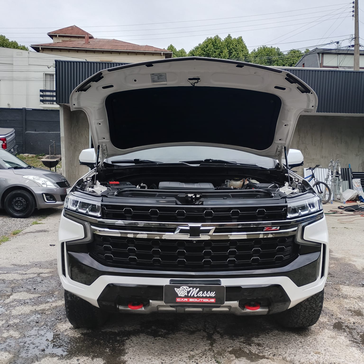 Chevrolet Suburban — foto 8 de 13