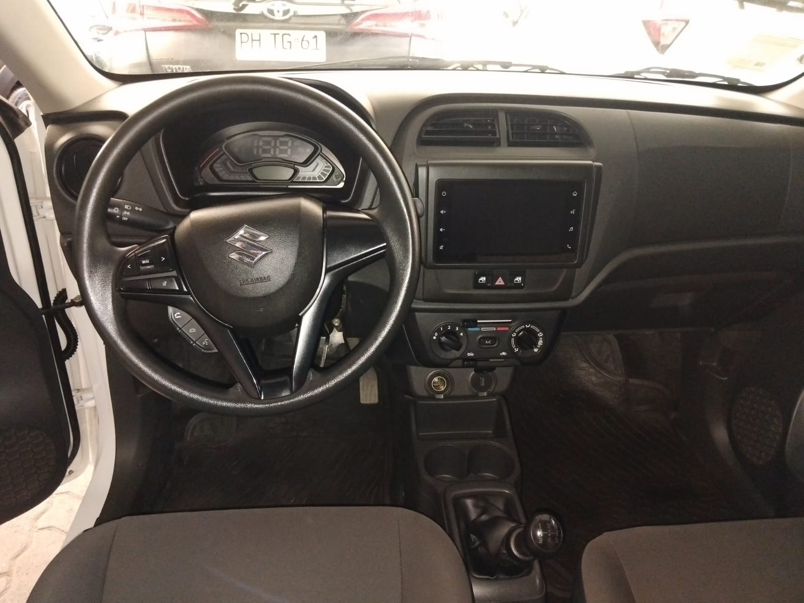 Suzuki New Alto — foto 5 de 7