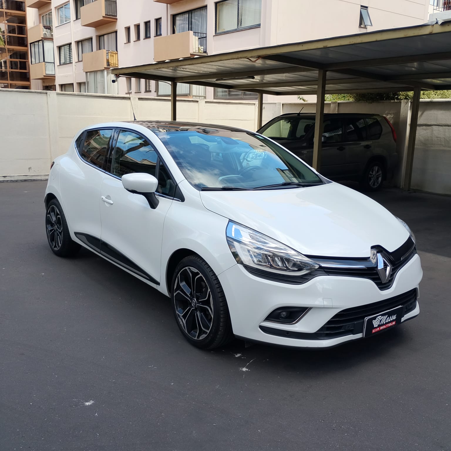 Renault Clio Iv Dynamique — foto 7 de 16