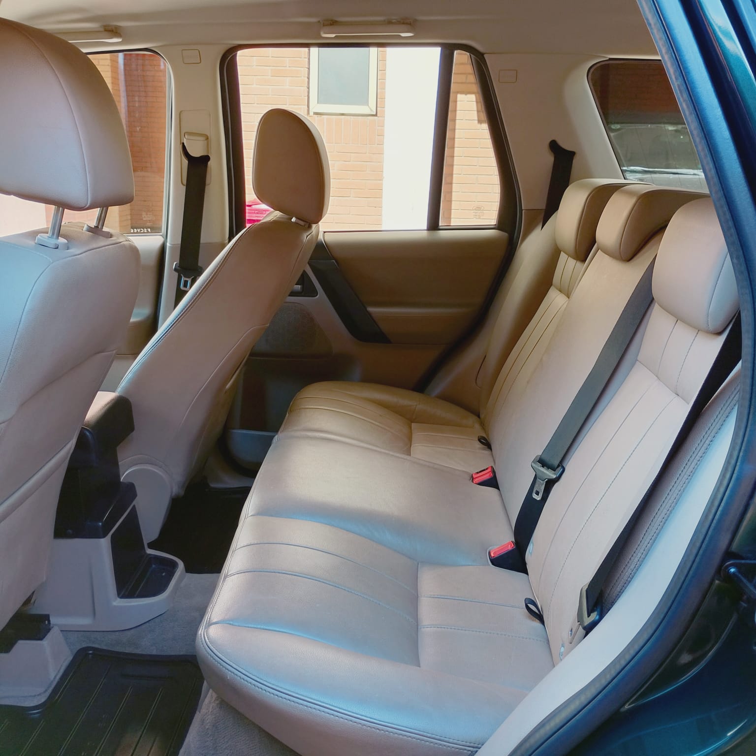 Land Rover Freelander 2 — foto 12 de 16