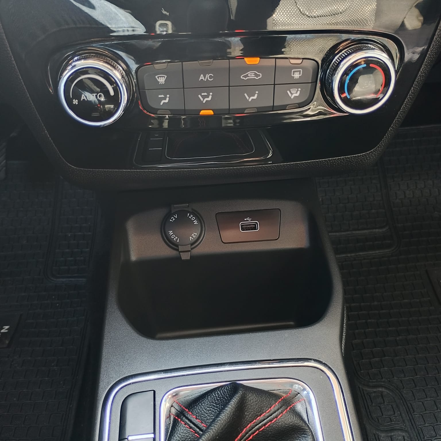JAC Js2 — foto 16 de 16