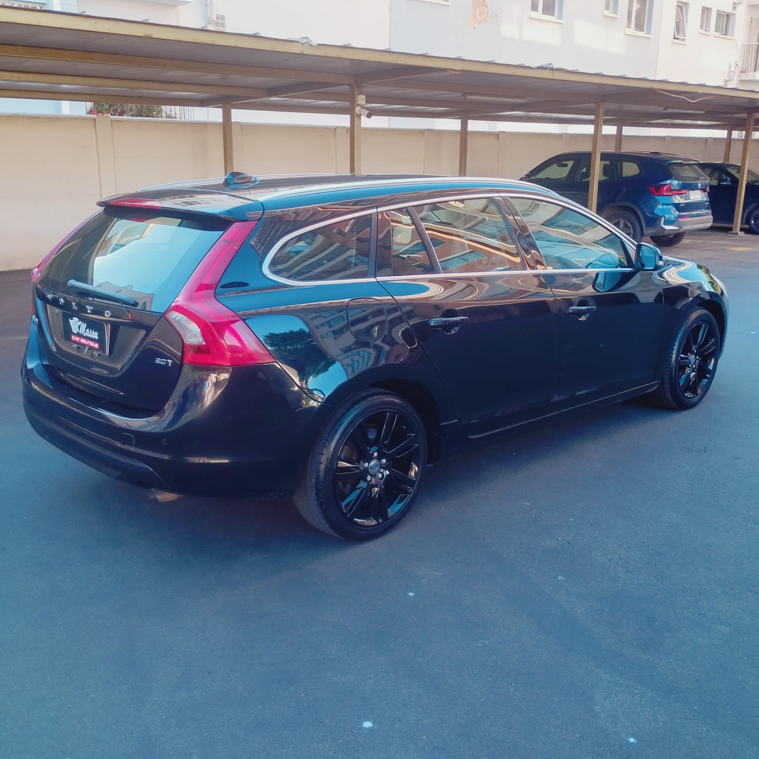 Volvo V60 — foto 6 de 20