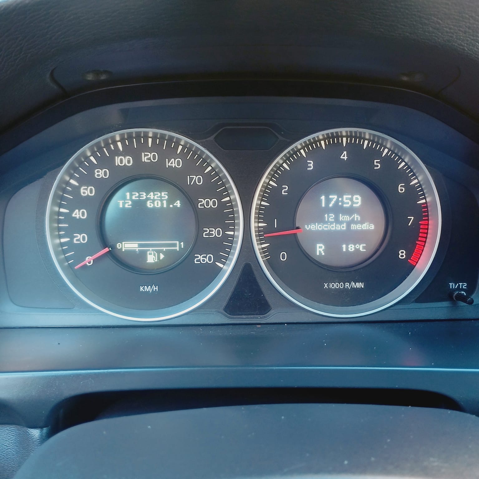 Volvo V60 — foto 17 de 20