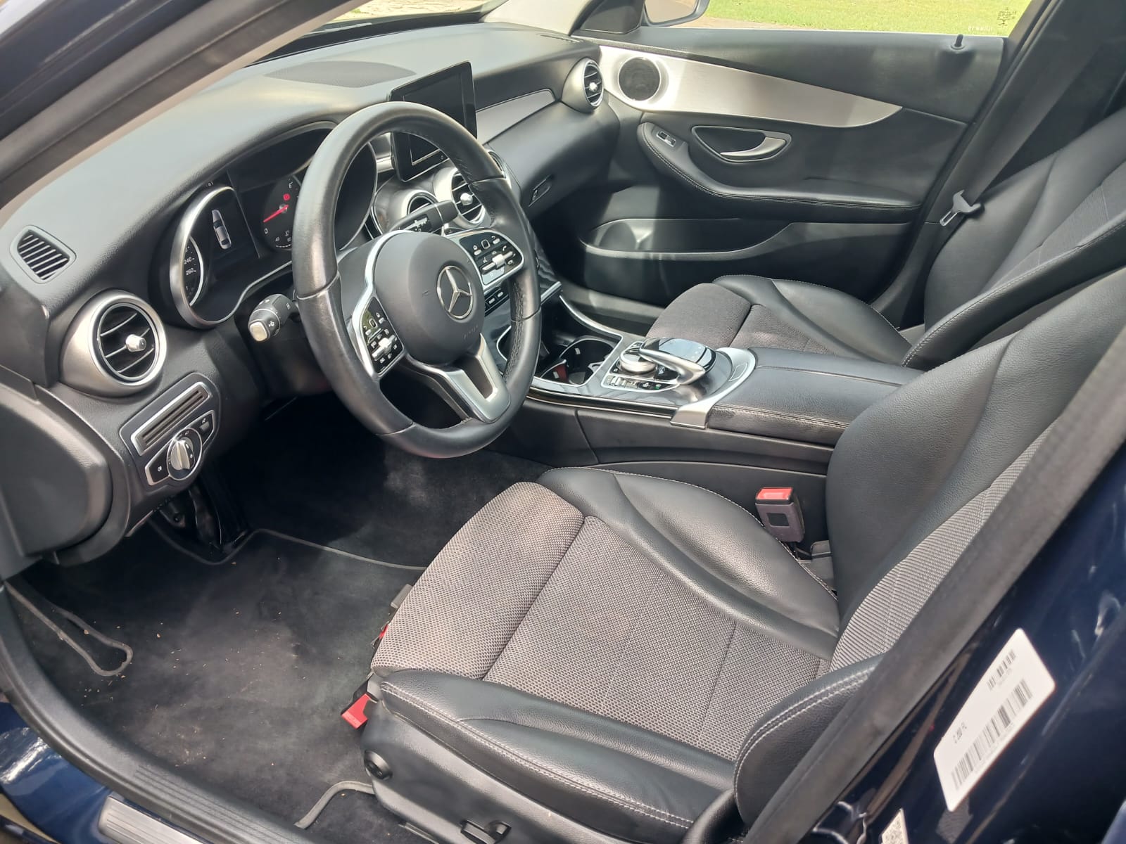 Mercedes-Benz C200 — foto 15 de 17
