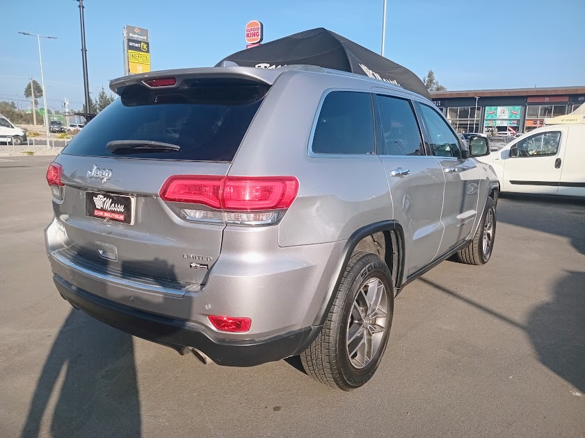 Jeep Grand Cherokee Ltd — foto 5 de 14