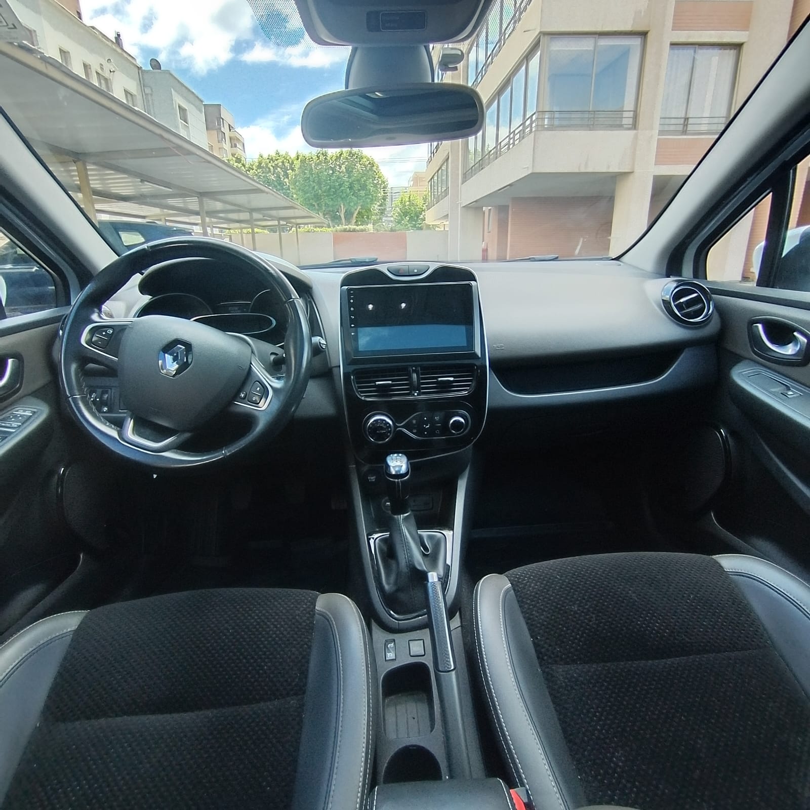 Renault Clio Iv Dynamique — foto 12 de 16