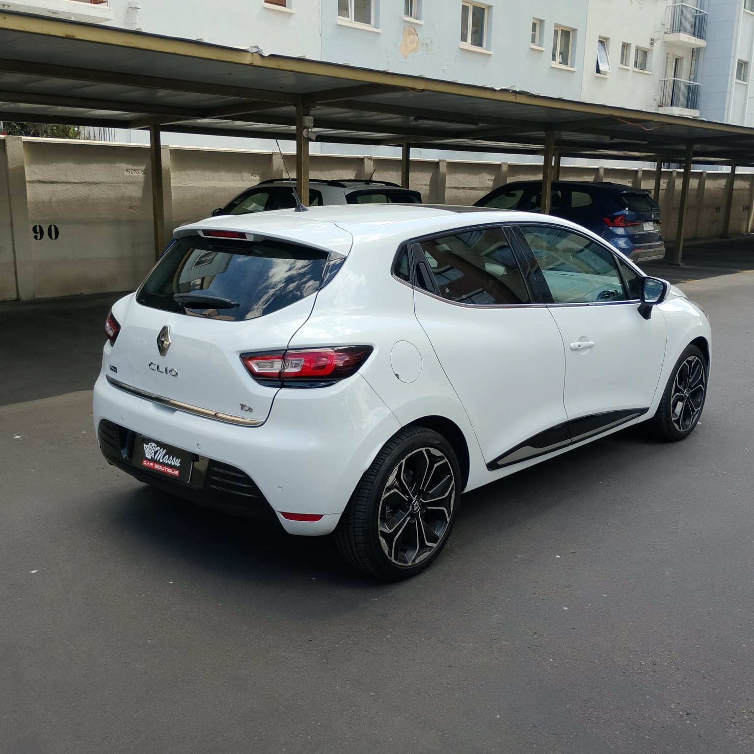 Renault Clio Iv Dynamique — foto 6 de 16