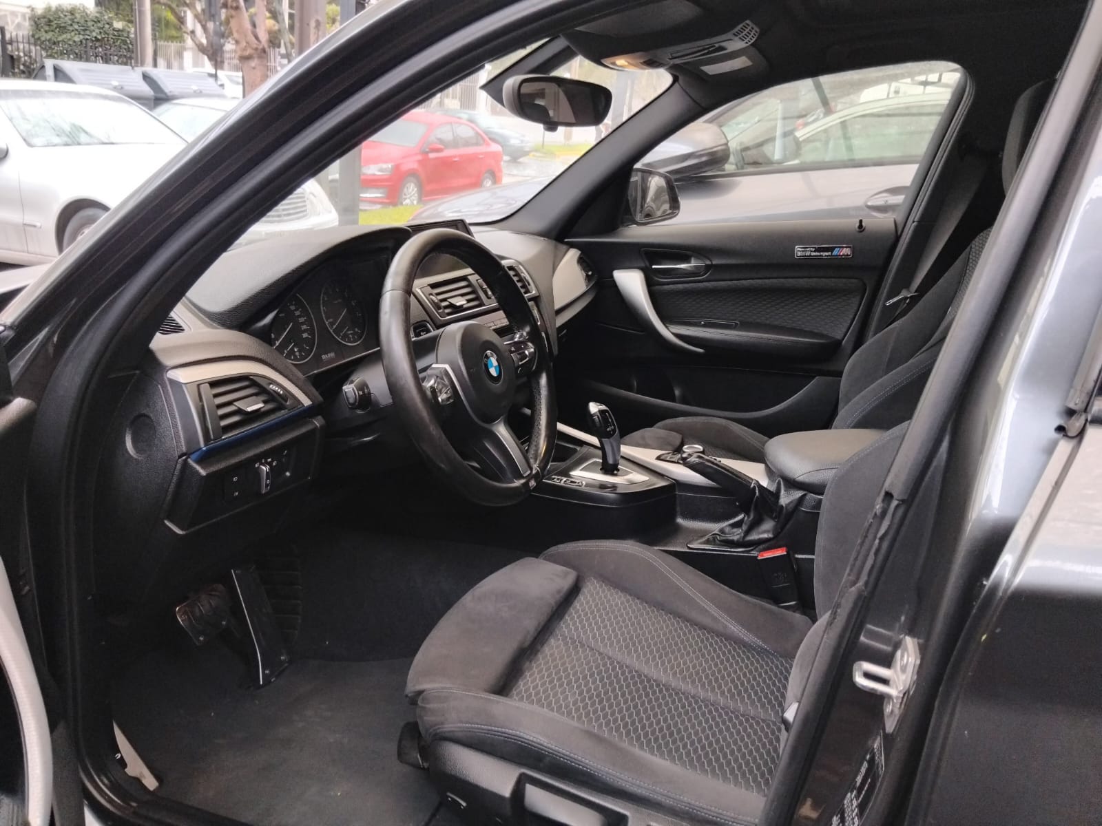 BMW 120I — foto 12 de 25