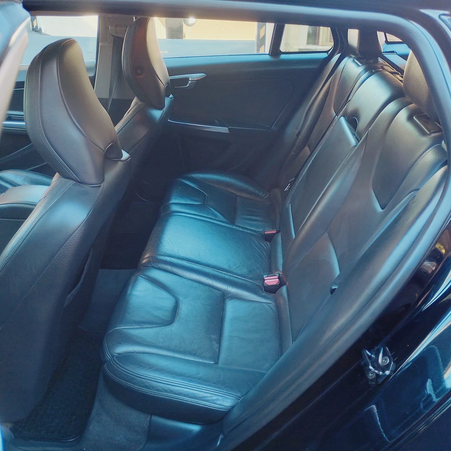 Volvo V60 — foto 12 de 20