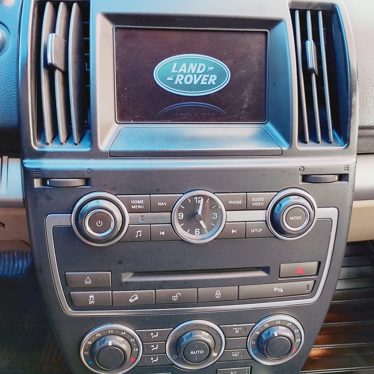 Land Rover Freelander 2 — foto 16 de 16