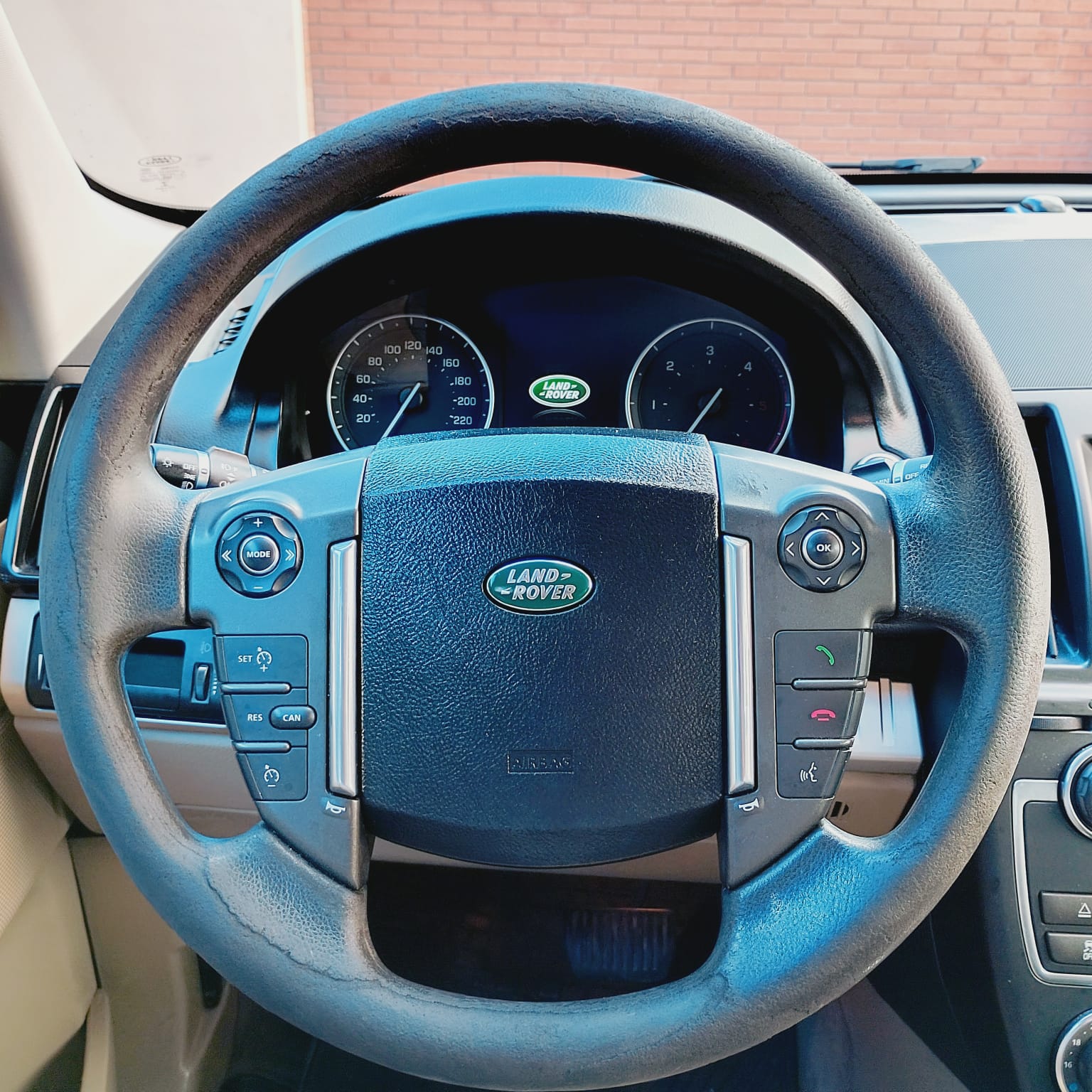 Land Rover Freelander 2 — foto 14 de 16