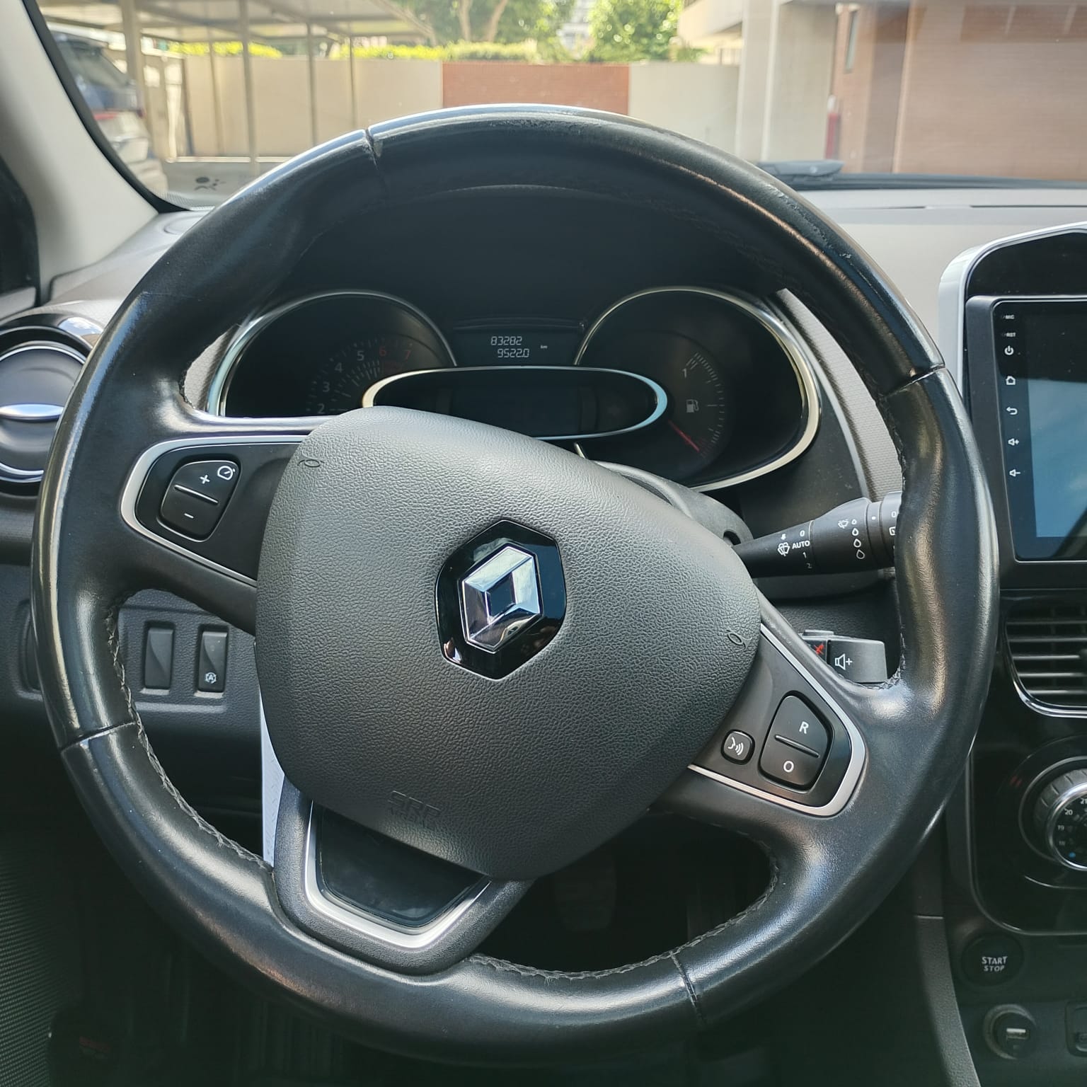Renault Clio Iv Dynamique — foto 13 de 16