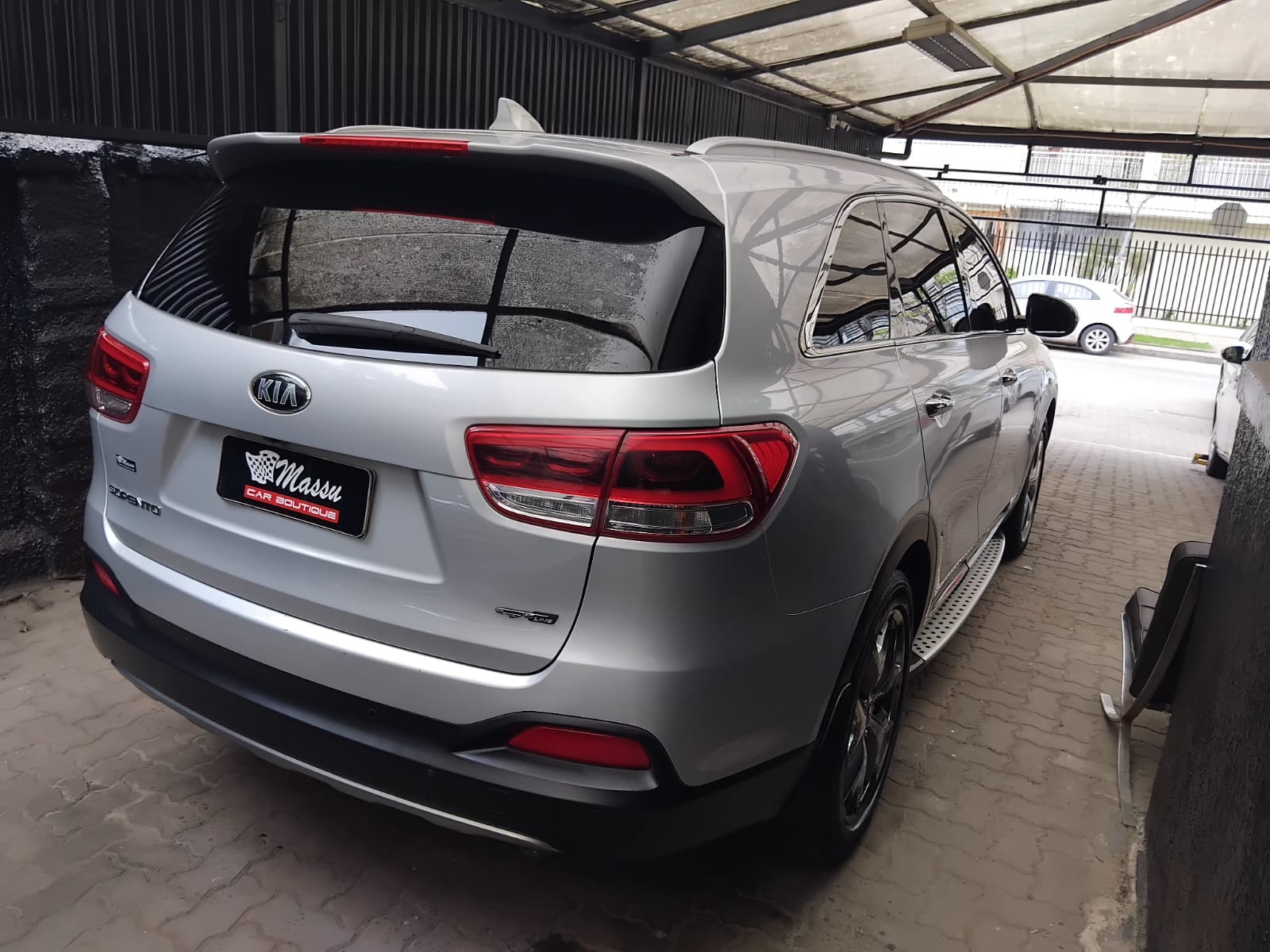 KIA Sorento — foto 6 de 16